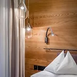 فندق Silvretta & سامنون