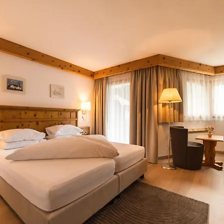 Hotel Silvretta & 4*