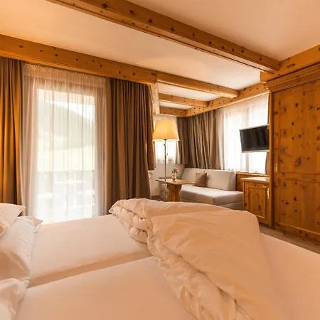 Silvretta & Hotel 4*