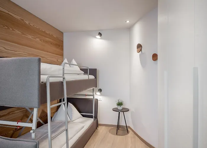 Hotel Silvretta & 4*