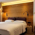 Отель Silvretta & Замнаун